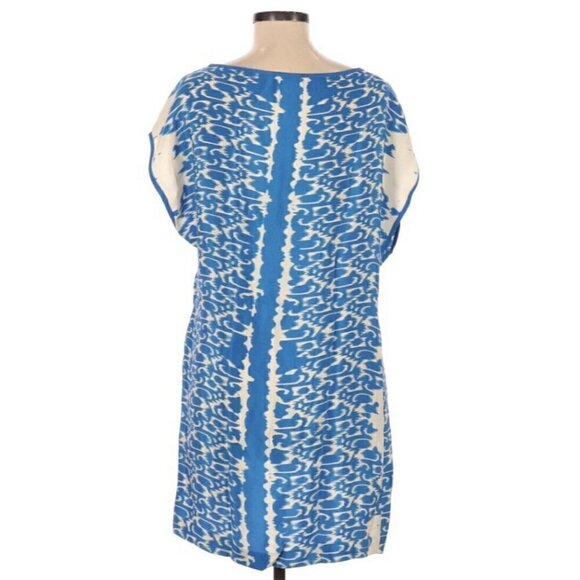 Dolce Vita Sz M Women’s 100% Silk Blue &‎ Cream Shift Dress - Picture 2 of 2